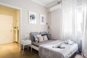 Your stay next to Acropolis!